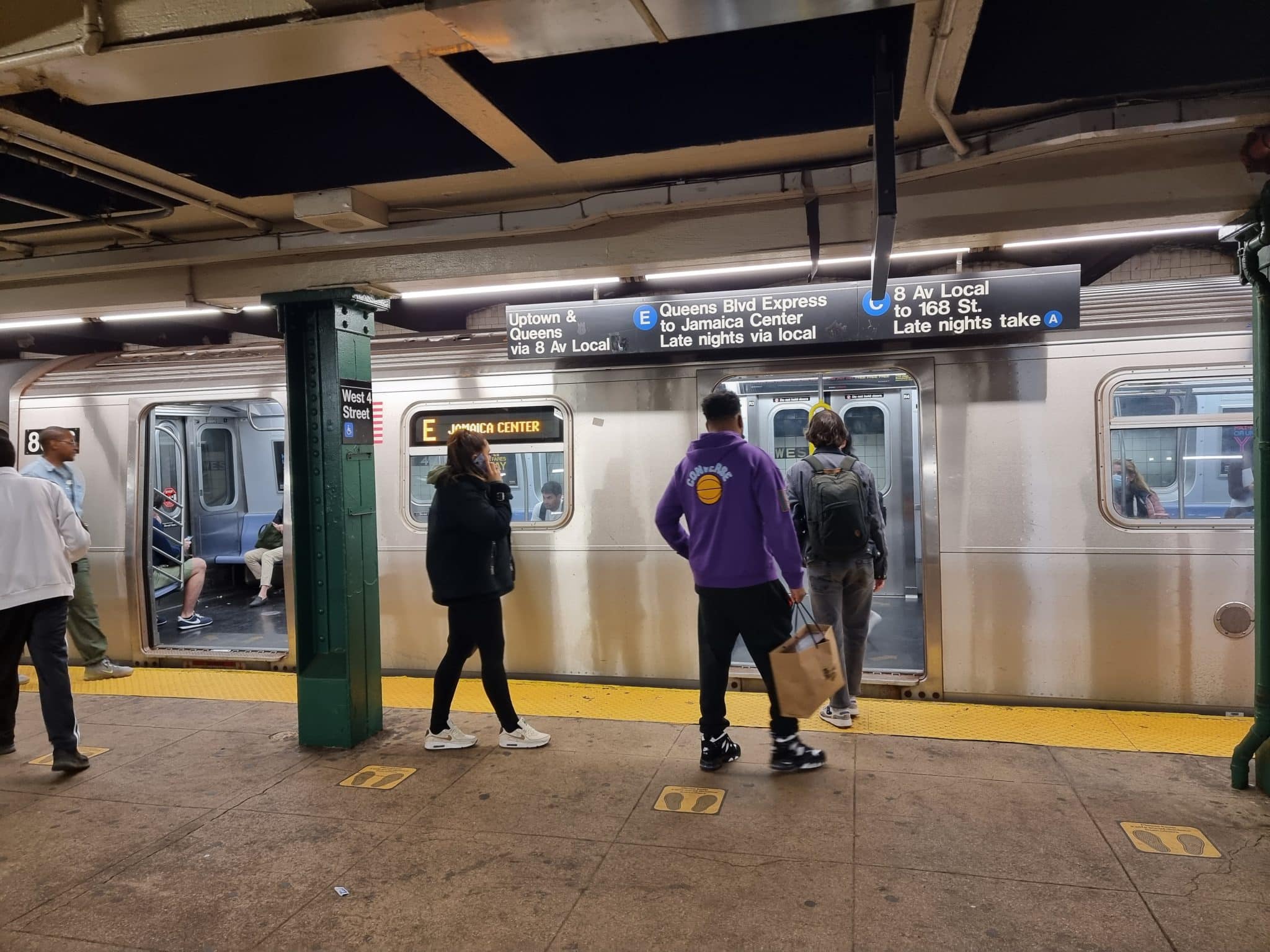 Métro subway