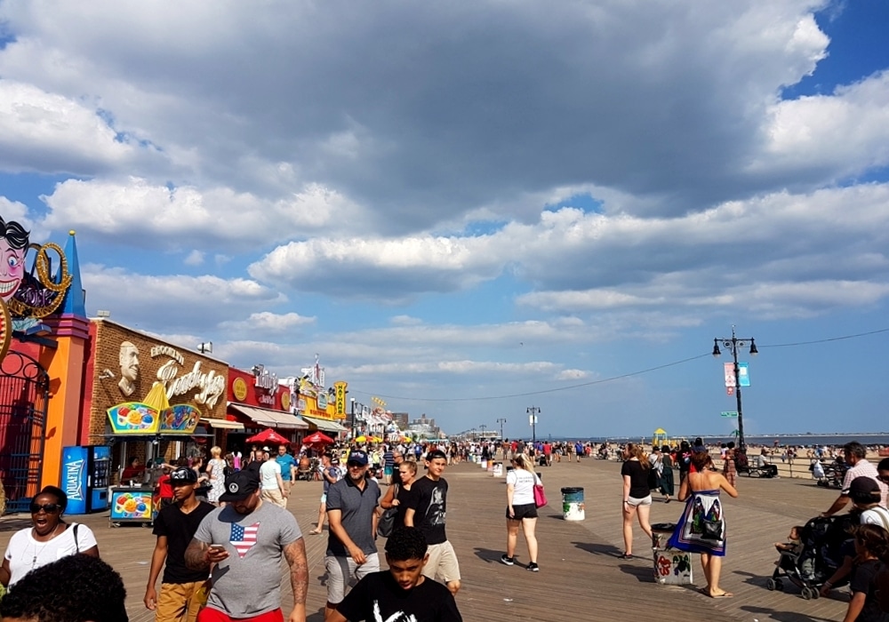 coney island nyts Coney Island : plage, hot dogs et Luna Park à New York Coney Island