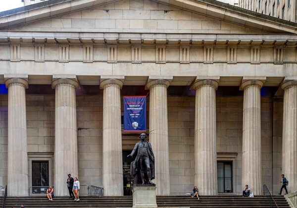 Federal Hall sur Wall Street à New York